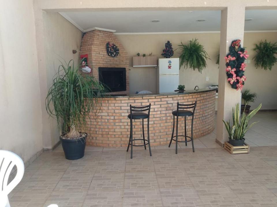 Edicula com um quarto banheiro e piscina e lazer Foz do Iguaçu Exterior foto